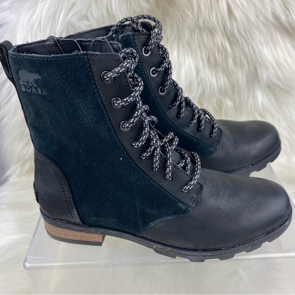 SOREL EMELIE SHORT LACE COMBAT BOOTS WATERPROOF - Picture 1 of 10